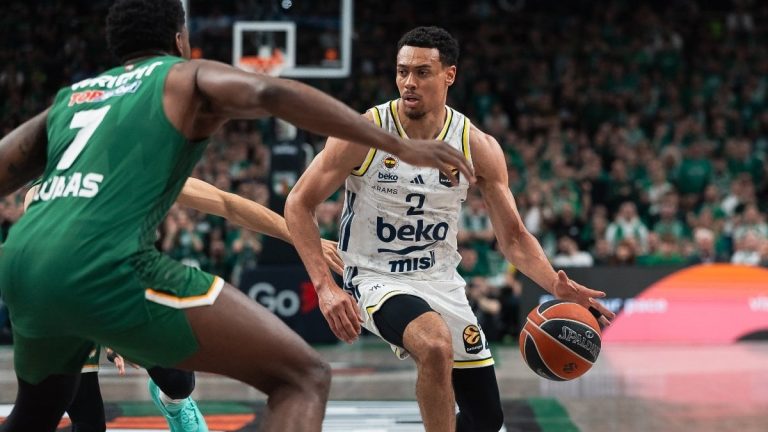 Fenerbahçe Beko Zalgiris’i uzatmada 94-90 mağlup edip Final Four’a yükseldi